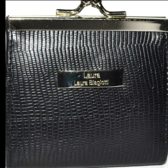 Laura Biagiotti Handbags - Laura Biagiotti Black Leather Snap Style Change Purse For Pocket or Pocketbook